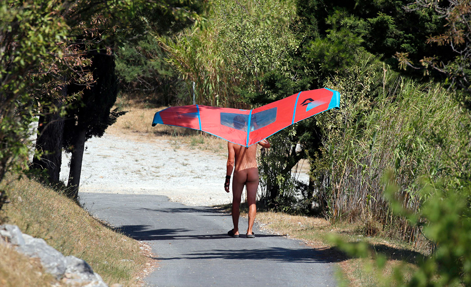 Kite surf au camping naturiste Le Clapotis