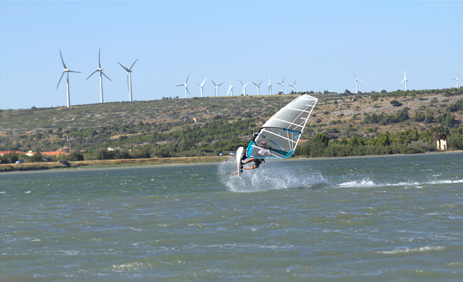 Windsurf